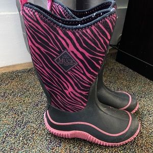 Muck boots